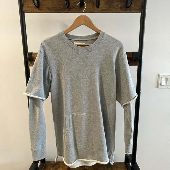 Kith frayed crewneck. Size: M - Picture 1 of 3